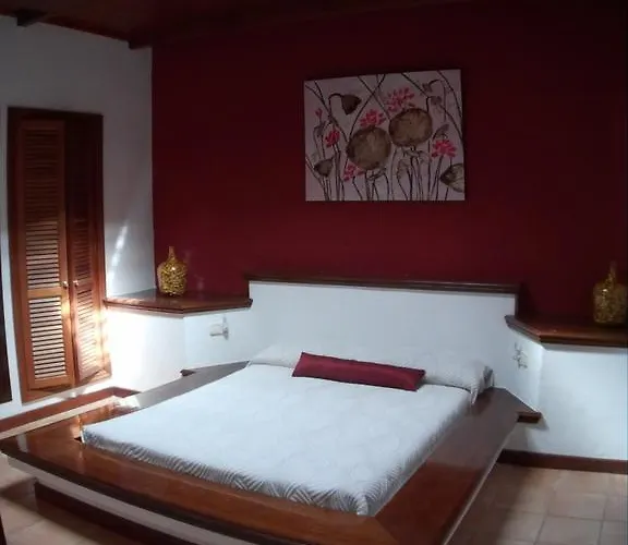 Villa Ribera De Cortes