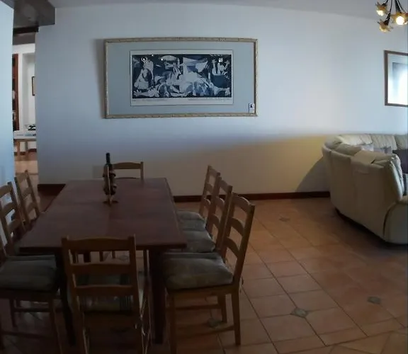 Villa Ribera De Cortes