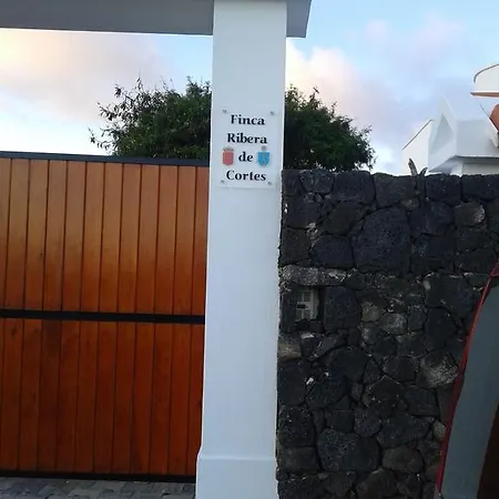 Villa Ribera De Cortes *