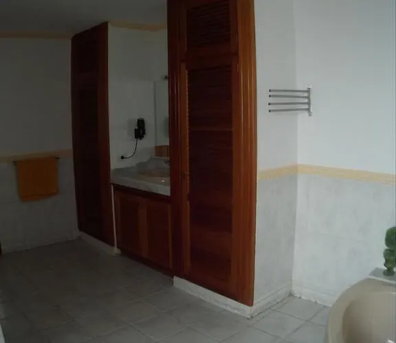 Ribera De Cortes Nazaret