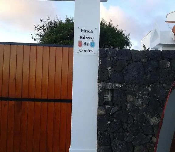 Villa Ribera De Cortes *